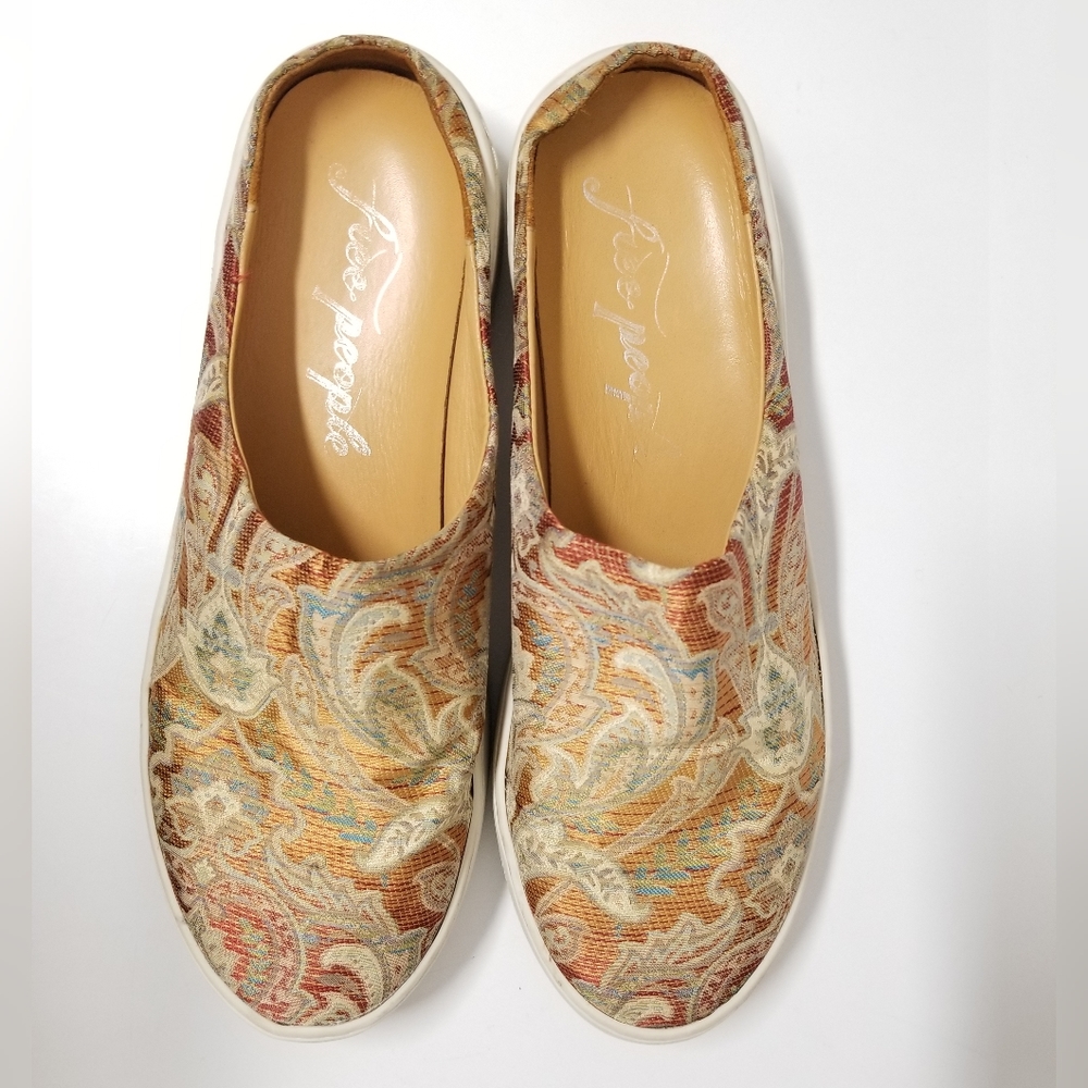 Free People Wynwood Autumn Paisley Print Platform Slip On Sneaker 39 - Picture 3 of 12